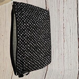 Black Insulated Pouch